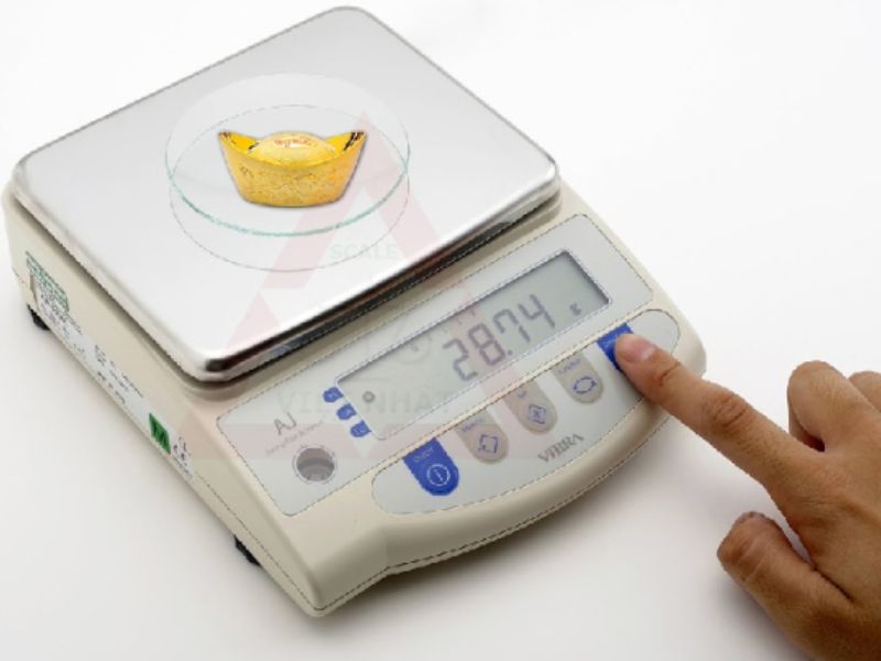 Cách phân biệt vàng giả tại nhà bằng máy thử vàng điện tử